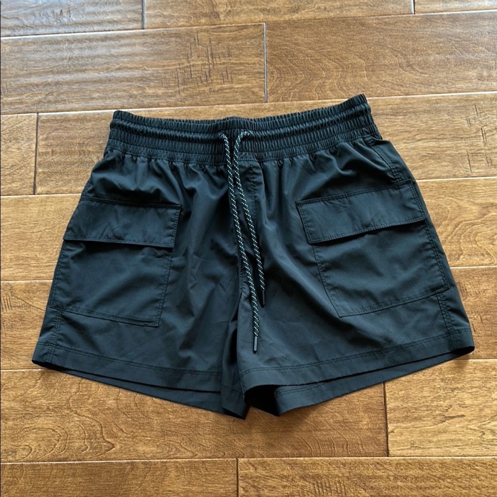 Old Navy Women's Black Cargo Shorts